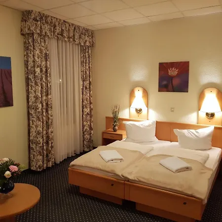 Hotel Altberesinchen 3*